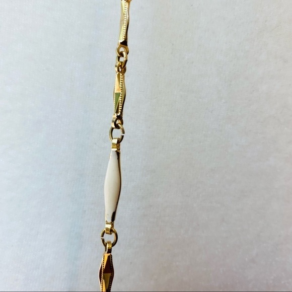 Vintage Diamond Shaped Simple Gold Tone Chain 34” Can be Worn Doubled or layered - Picture 8 of 10